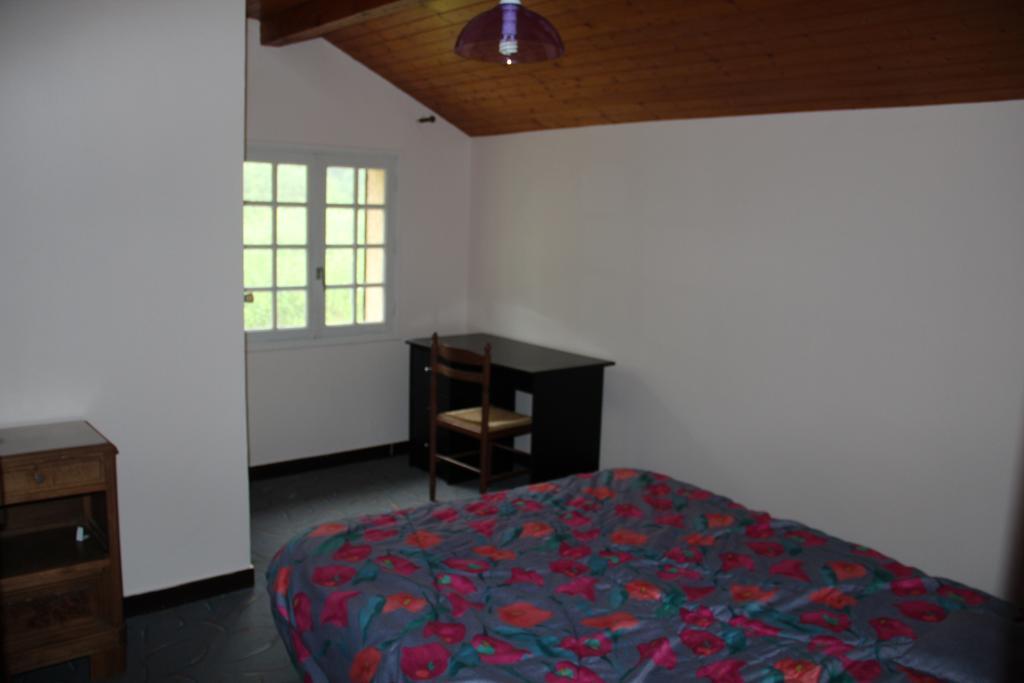 Holiday home Maison de la litiére Pugny-Chatenod Chambre photo